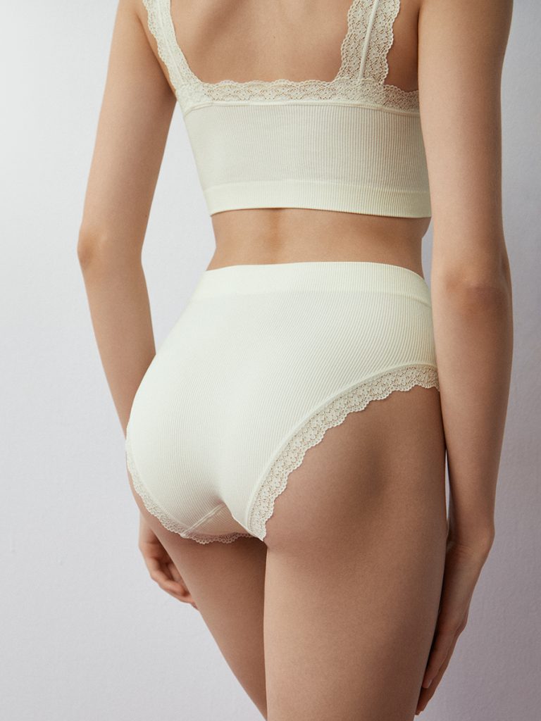 Трусы MINIMI Mi2221S French Chic Slip Midi бесшовные
