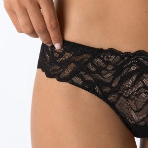 Стринги SISI Capriccio, полупрозрачное кружево