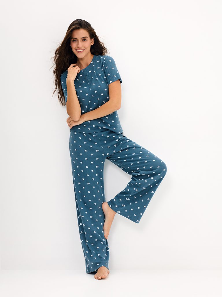Пижама OMSA Pointelle Print AW26 футболка и брюки с планкой на пуговицах